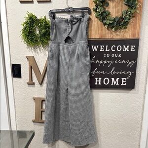 Crescent women’s wide leg romper gingham size large
